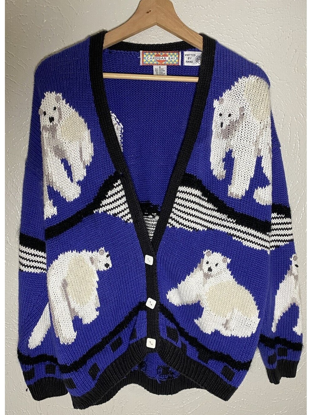 VTG Polar Bear Hand Knit Cowichan Sweater Size Medium Chunky Yarn Cardigan Bay
